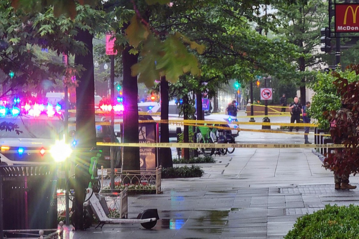 Large police presence around White House after reports of shots fired