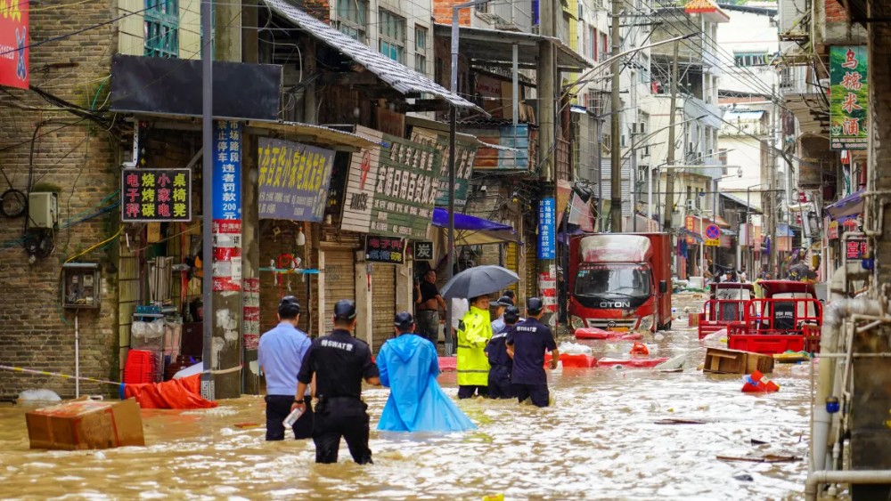 Flash flood at northwest China tourist site kills 10, injures 23: State media