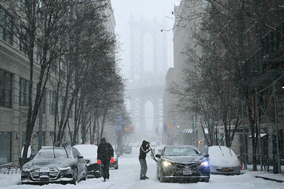 Over 600,000 US customers lose power amid winter storm