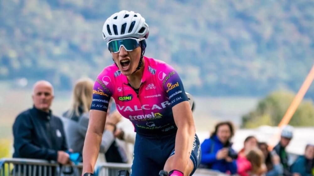 Afghan cyclist who disguised herself as man wins Asian Games silver
