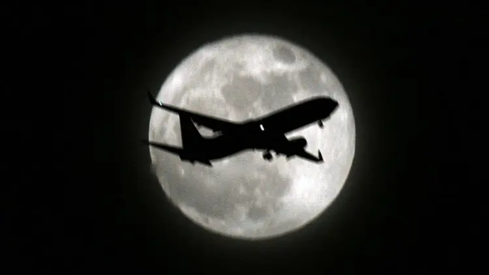 Pakistan extends airspace ban on Indian aircrafts