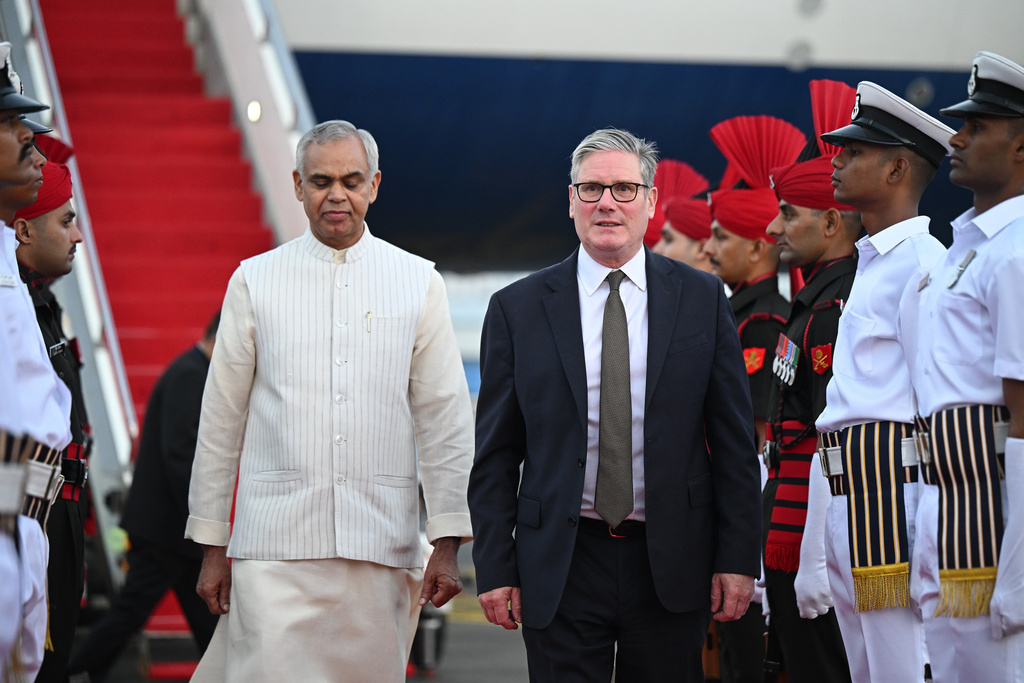 No more visas for Indian workers, says UK PM