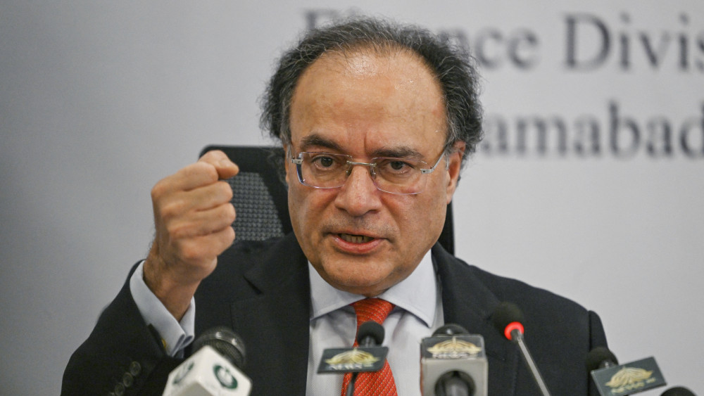 Financial stability has helped Pakistan regain access to international markets: finmin