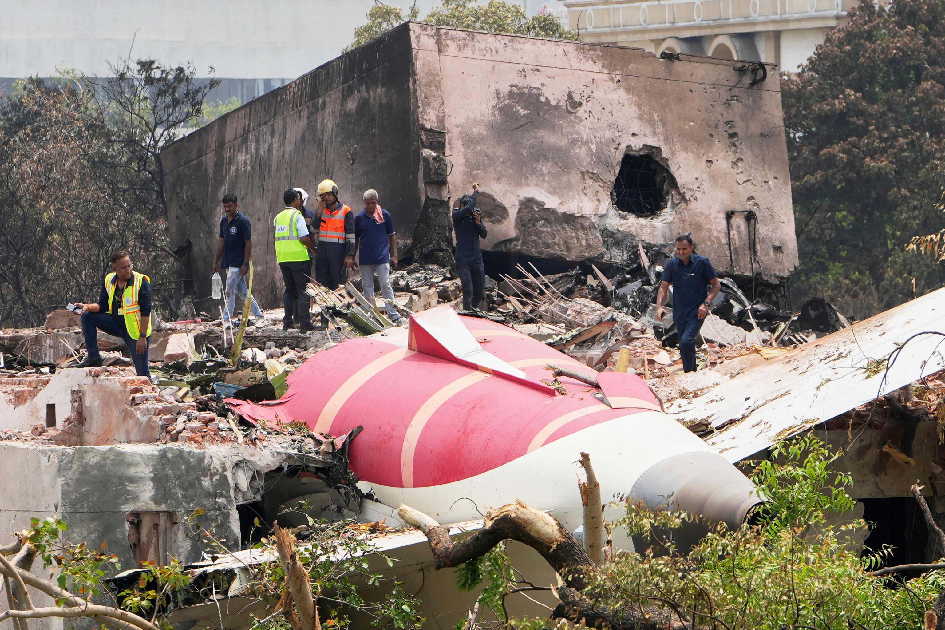 Air India's Boeing emergency raises fresh safety concerns over Dreamliner