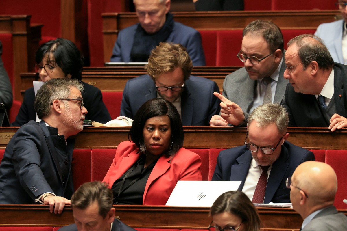 French government under pressure over wealth tax proposal